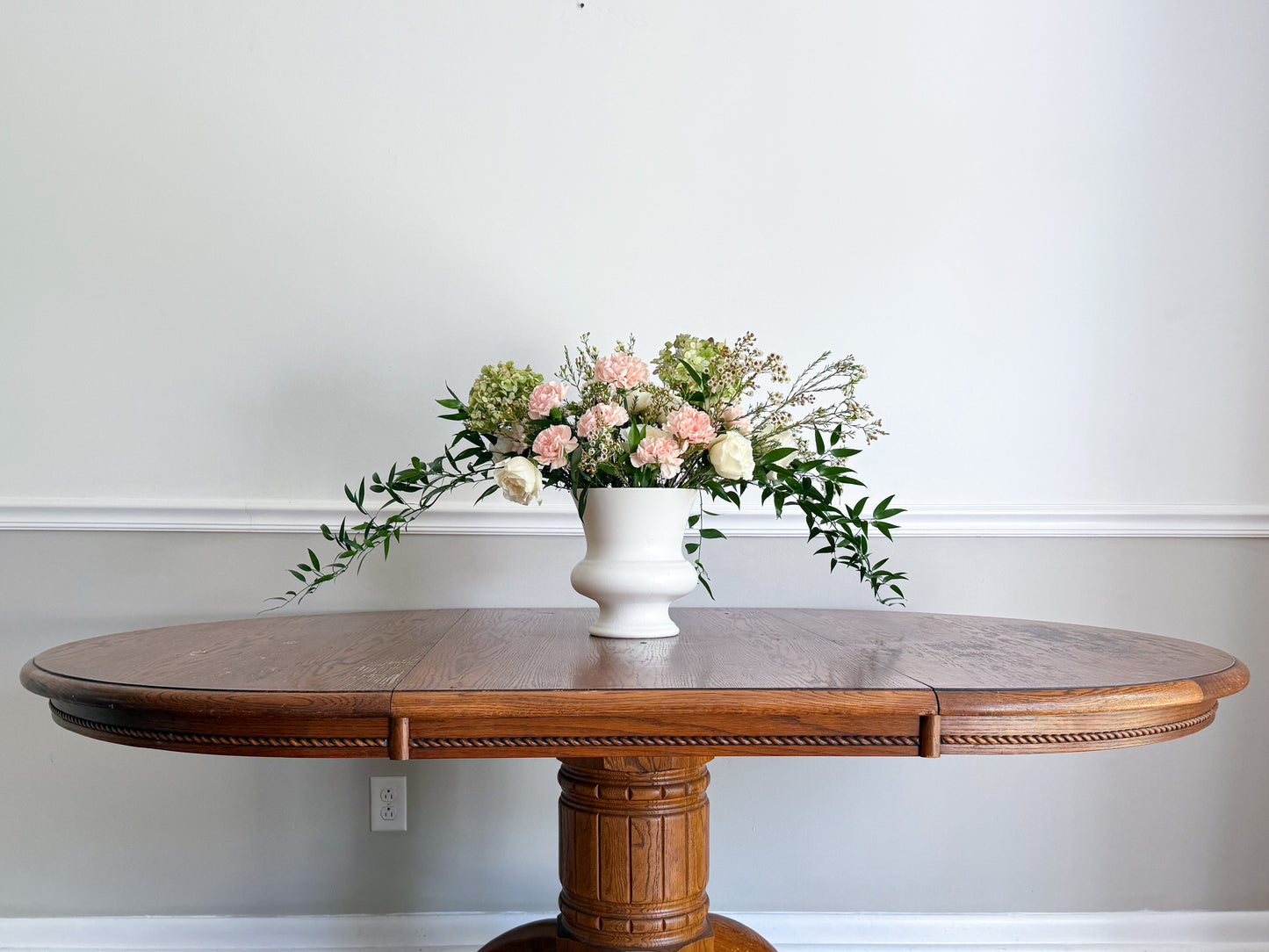 Extra Large Seasonal Classic Arrangement